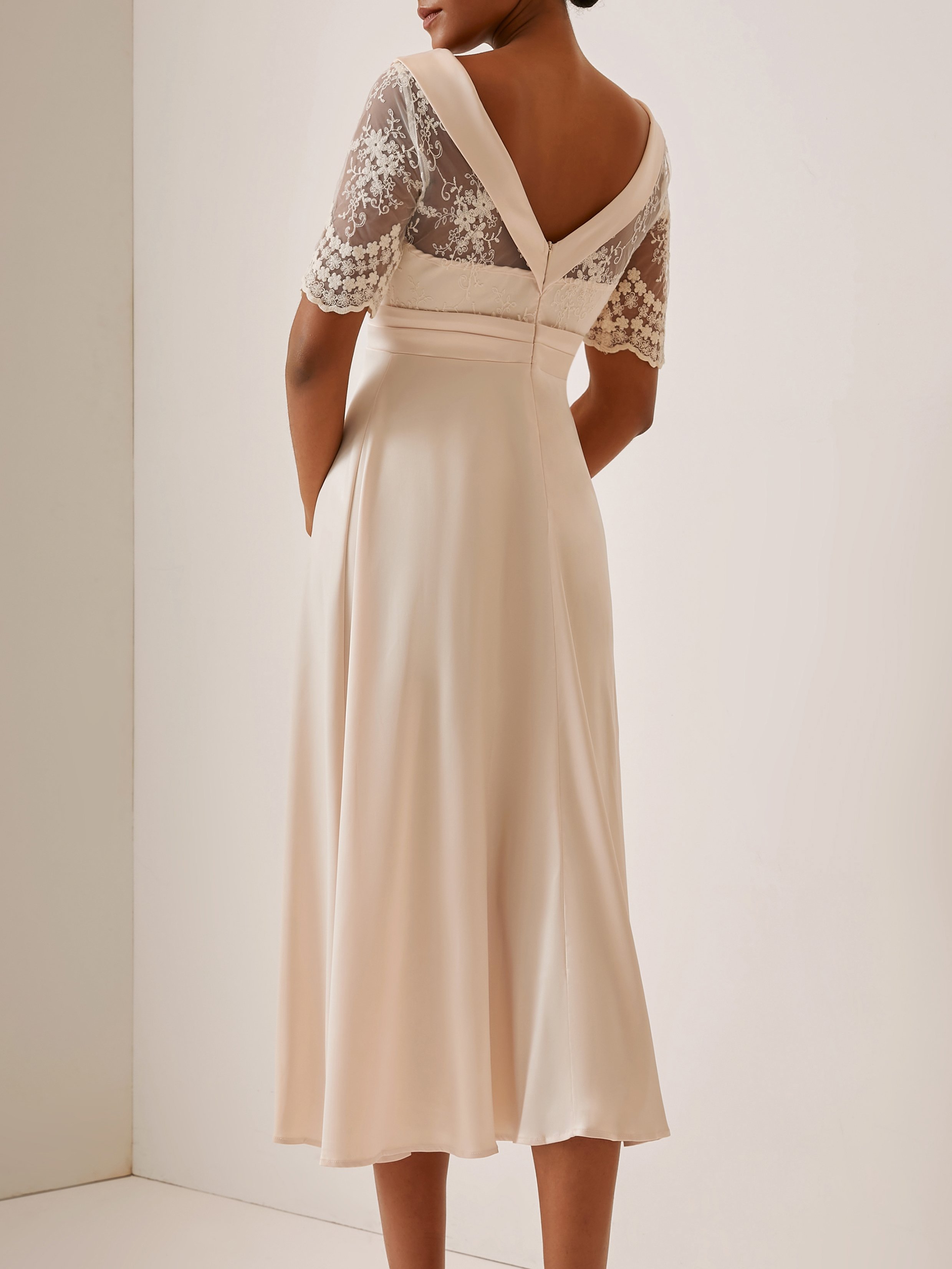 Mother of the groom/bride Boat Neck Satin Lace Elegant Dress