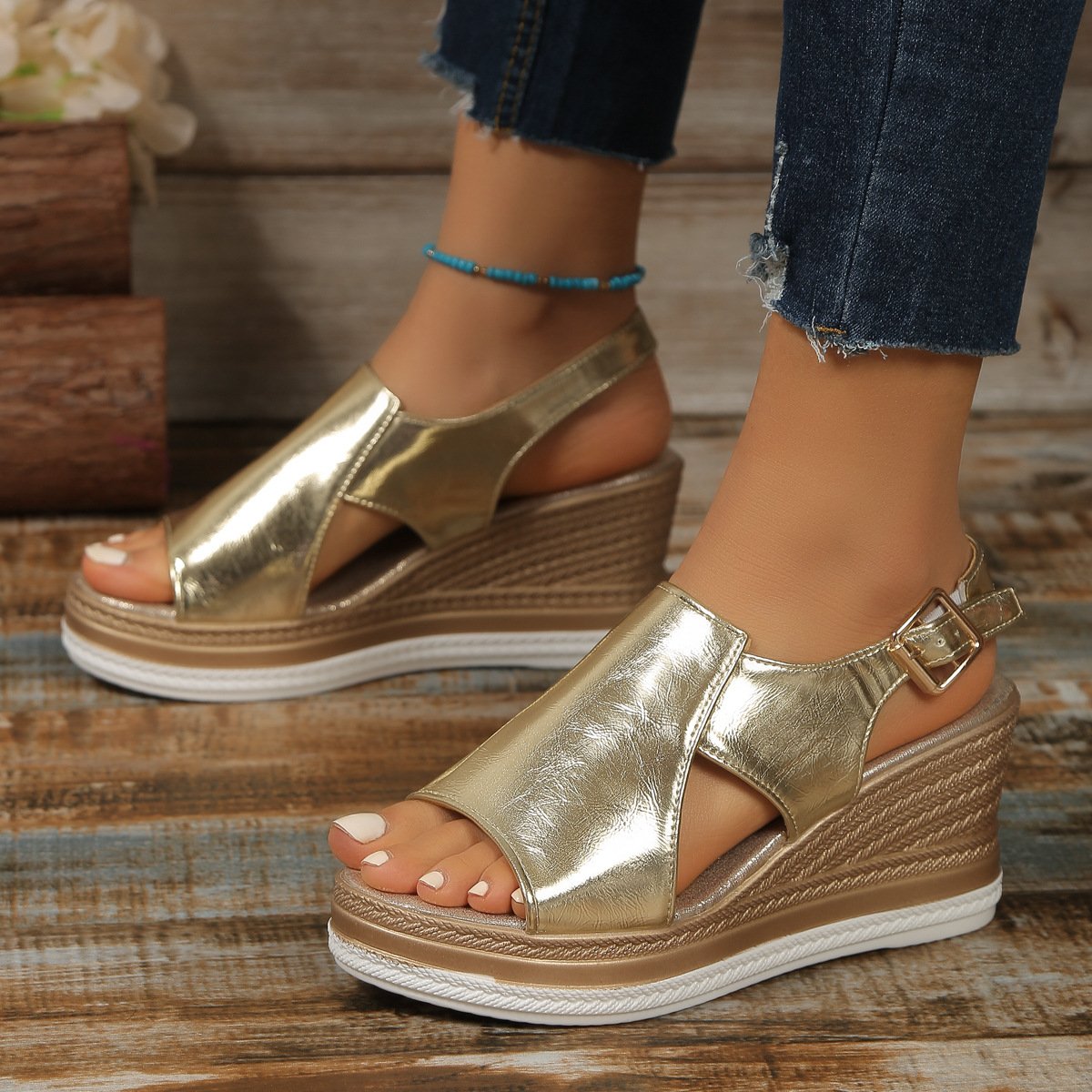 Large size hollow fish mouth gold/silver wedge heel sandals for women 2025 new platform thick bottom bright color shiny buckle sandals
