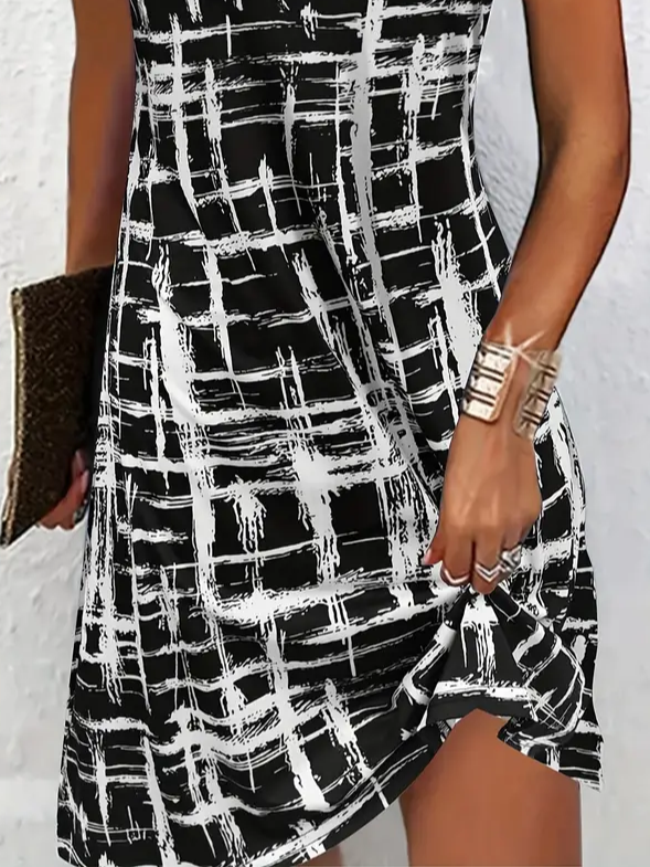 Women Abstract Plaid Short Sleeve Summer Printing Dress Crew Neck Daily Casual Mini Tunic H-Line Dress