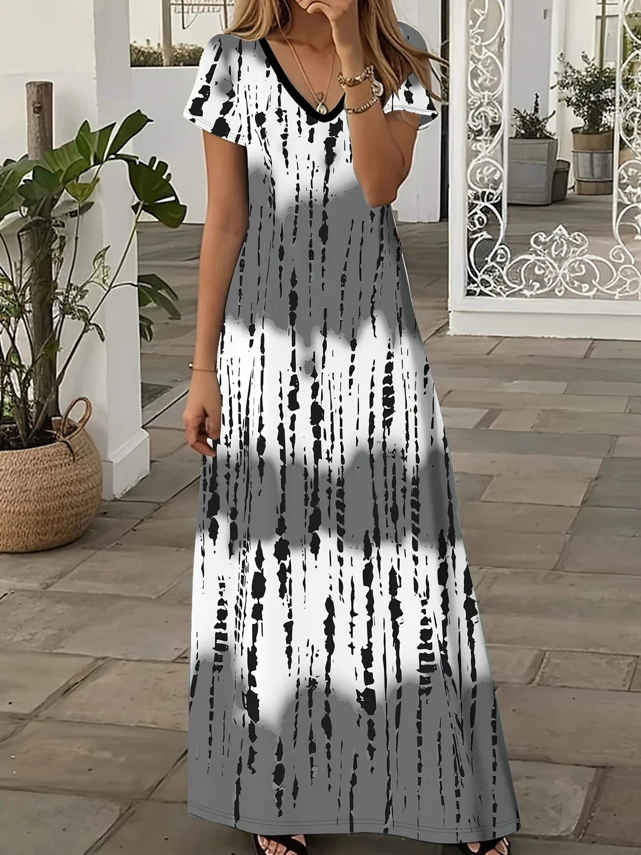 Women Abstract Stripes Short Sleeve Summer Printing Dress V Neck Daily Casual Maxi X-Line Dress
