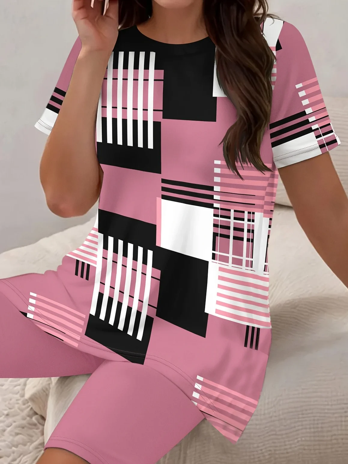 Women Abstract Stripes Printing Two-Piece Set Daily Short Sleeve Casual Summer Top With Pants Matching Set