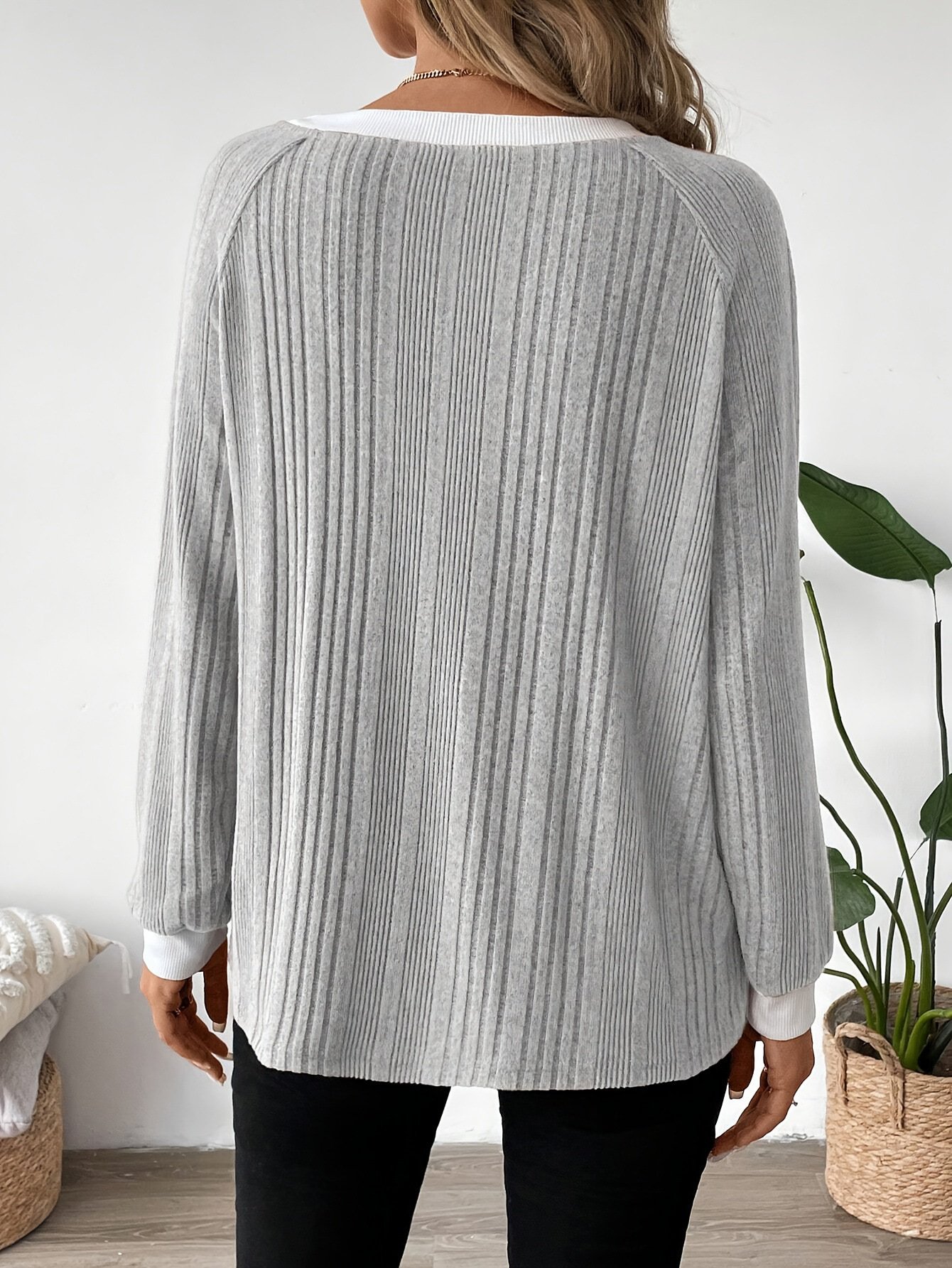 Women Plain Long Sleeve Tee T-shirt Crew Neck Casual Spring/Fall Top