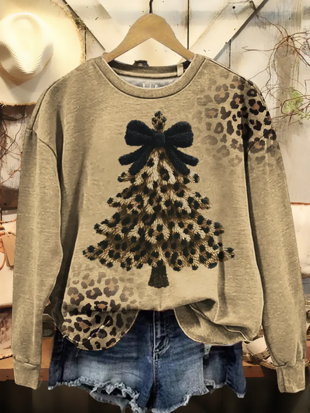 Women Leopard Crew Neck Printing Casual Spring/Fall Long Sleeve Sweatshirt