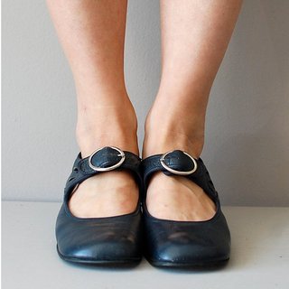 womens black mary janes