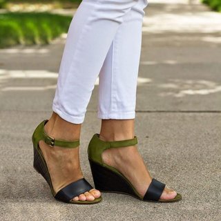 casual wedges