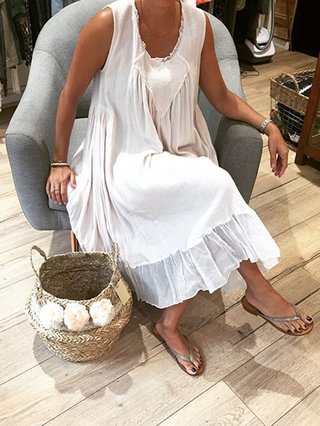 casual sleeveless round neck plus size dress