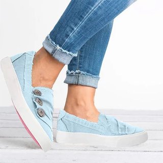 casual button comfy sneaker