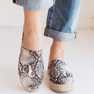Justfashionnow Slippers White Casual Closed Toe Flat Heel Slippers