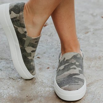 muffin rhinestone sneakers