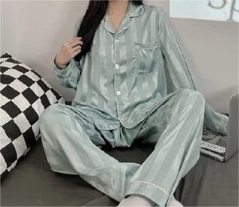 Regular Sleeve Loose Satin Simple Plaid Pajama Set
