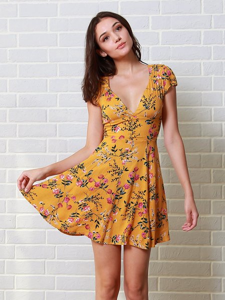 Short Floral Dresses