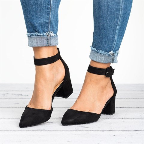 black pointed toe chunky heel