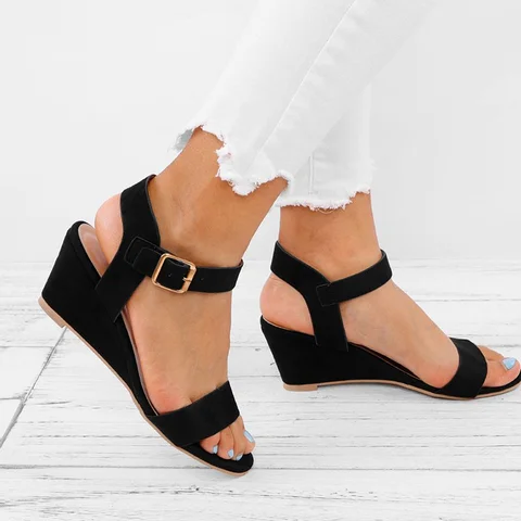 plus size wedges