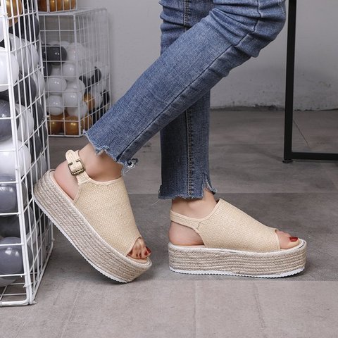 Women's Casual Peep Toe Buckle Strap Platform Sandals