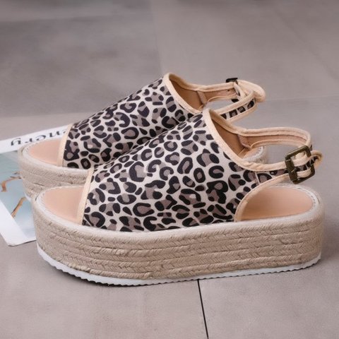 Women's Casual Peep Toe Buckle Strap Platform Sandals