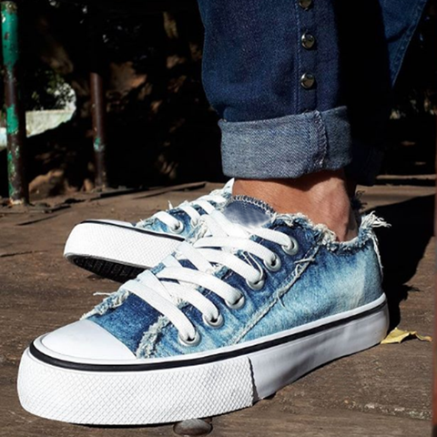 Women Comfy Canvas Slip-on Sneaker