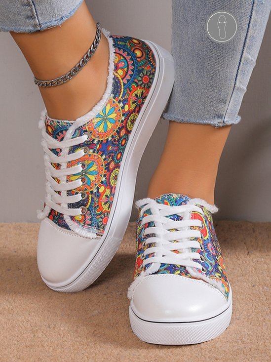 Multicolor Ethnic Pattern Fringe Lace-Up Canvas Shoes