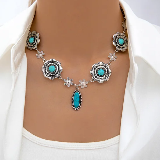 Amazon cross-border jewelry retro ethnic style creative design hollow carved turquoise necklace clavicle chain for women