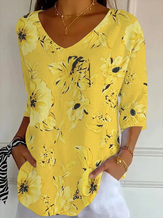 Women
                      Floral Three Quarter Sleeve Tee T-shirt V Neck
                      Printing Casual Graphic Tee Spring/Fall Top