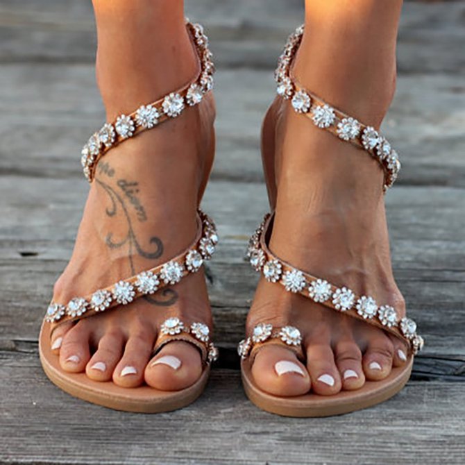 Fisherman Sandals Are Every Editor's Favourite 'Ugly Shoes' | Glamour UK