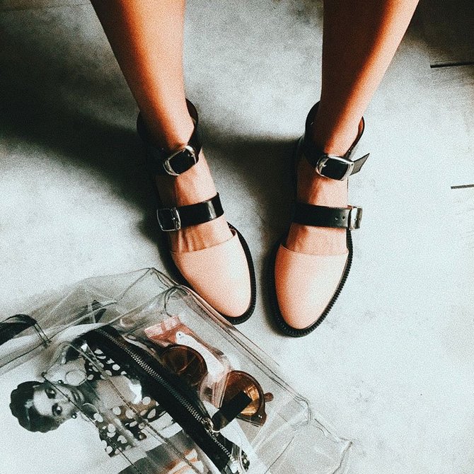 2019 Fashion Trends Low Heel Pink Color block Buckle Flats