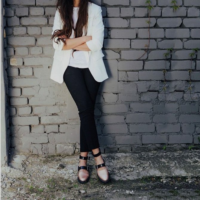 2019 Fashion Trends Low Heel Pink Color block Buckle Flats