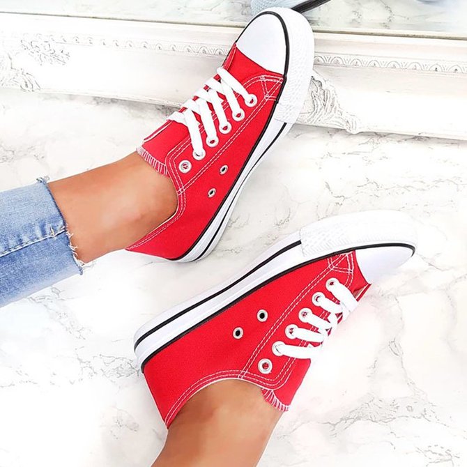 simple sneakers womens