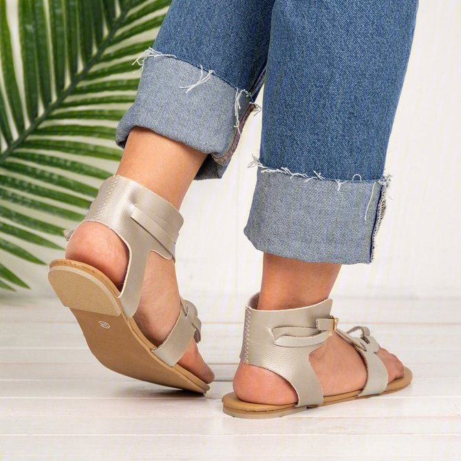 Women Large Size Adjustable Buckle Flat PU Flip Flop Sandals