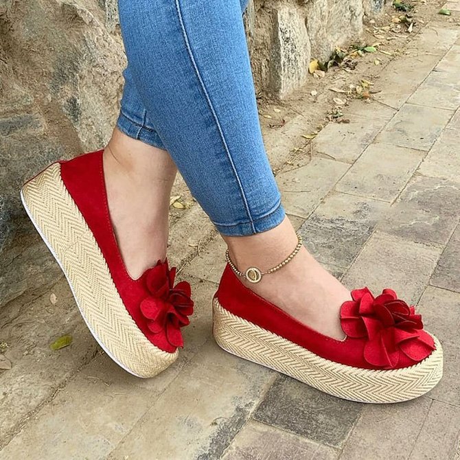 Women's Simple Flower Slip On Platform Loafers