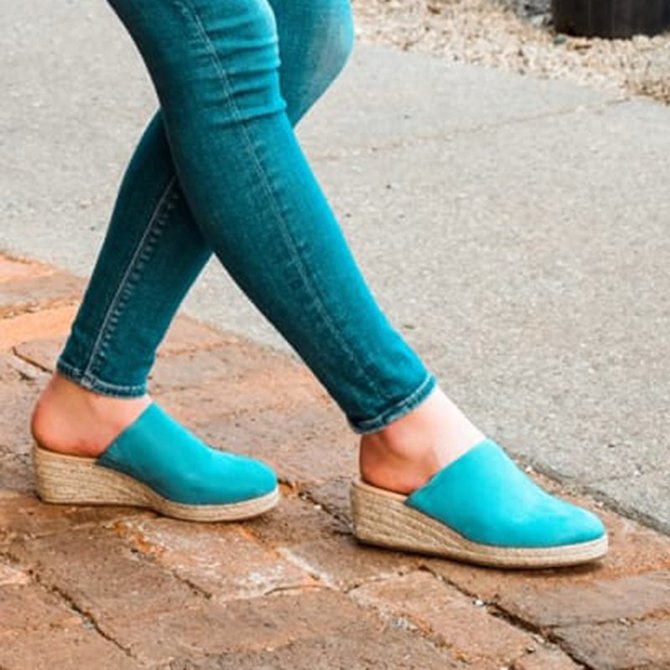 flat mule sandals closed toe