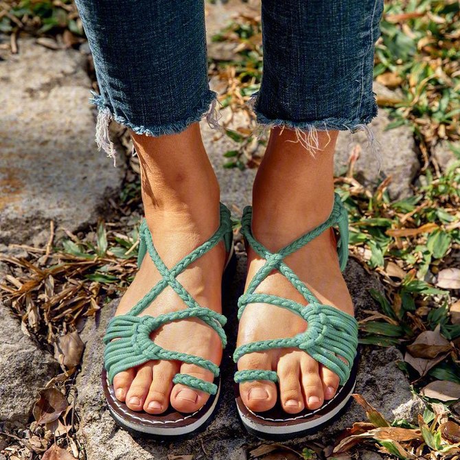2018 Summer Handmade Breathable Bandage Beach Flat Sandals