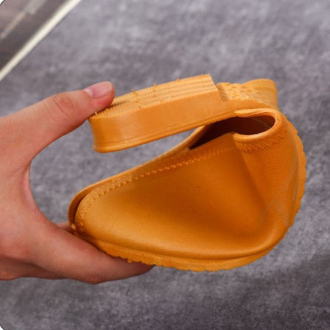 flat heel slippers