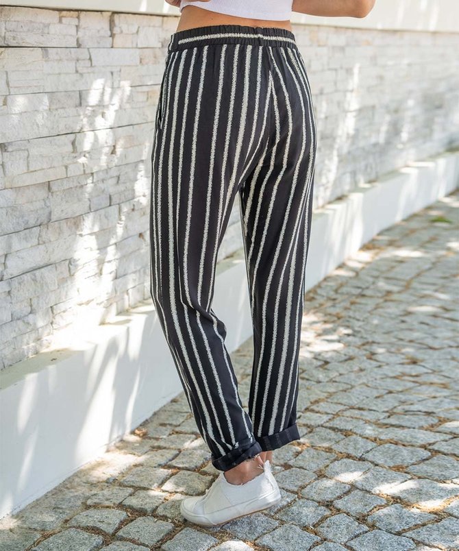 Black & White Stripe Belted Straight-Leg Pants - Women