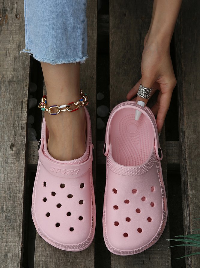 Solid Color Hollow Garden Shoes