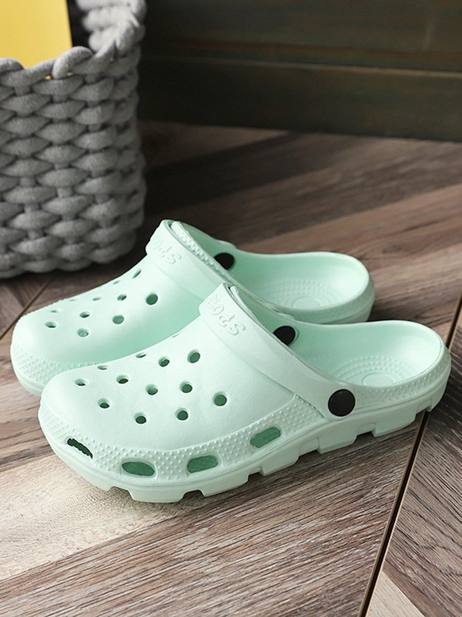 Solid Color Hollow Garden Shoes