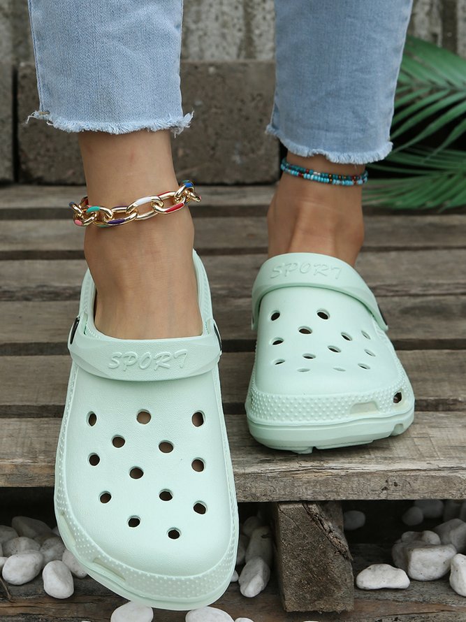 Solid Color Hollow Garden Shoes