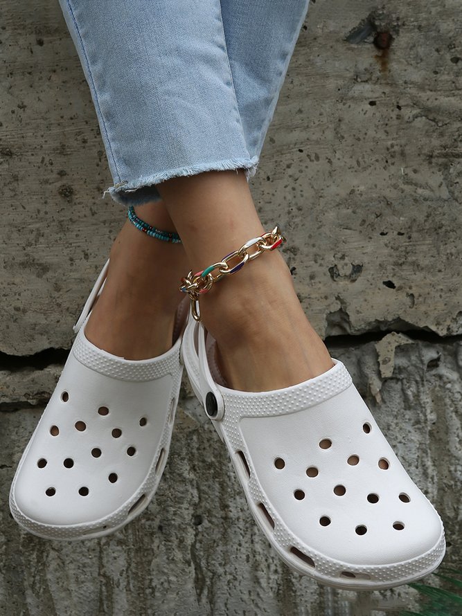 Solid Color Hollow Garden Shoes