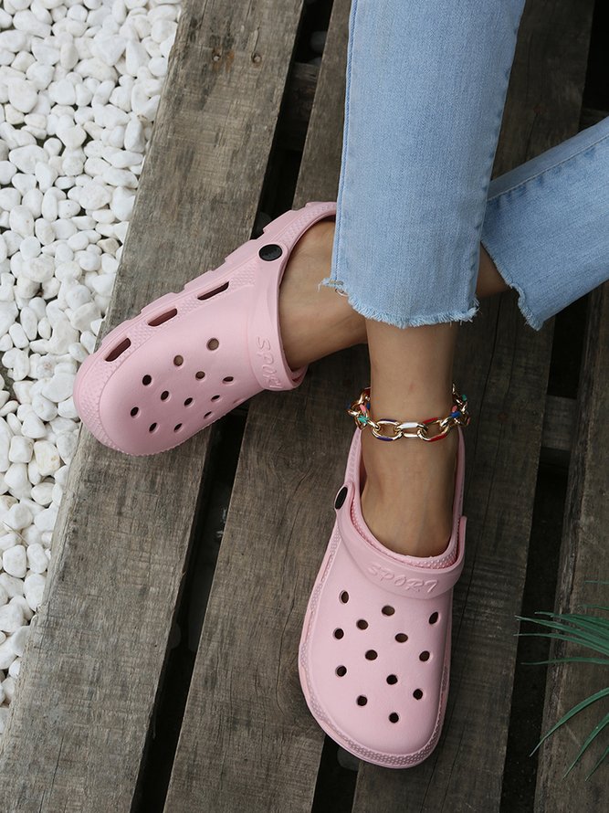 Solid Color Hollow Garden Shoes