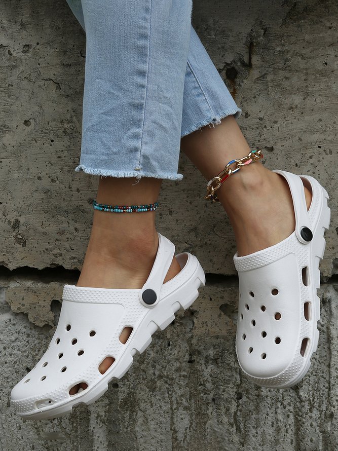 Solid Color Hollow Garden Shoes