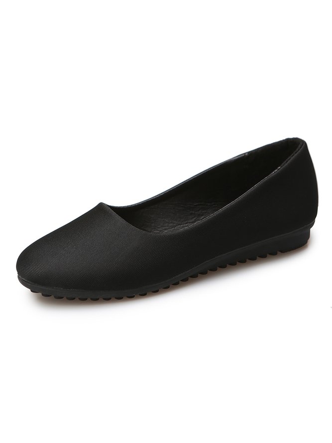Black Simple Commuter Flats