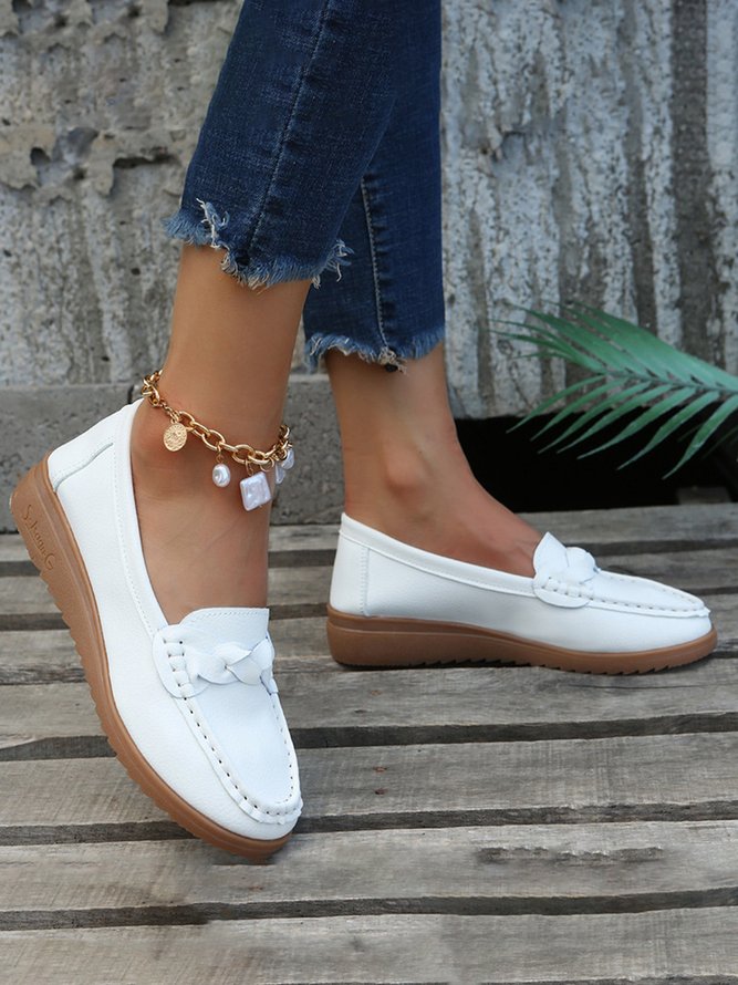 Plus Size Comfy Braided Strap Flat Loafers