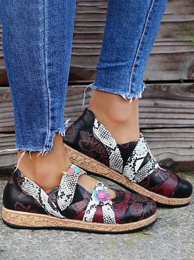 Vintage Contrast Flower Applique Velcro Mary Jane Flat Shoes