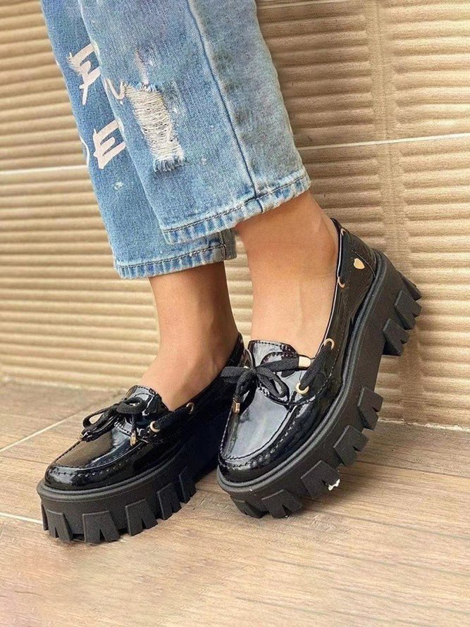 Plus Size Bow Decor Plain Color Platform Moccasin Shoes