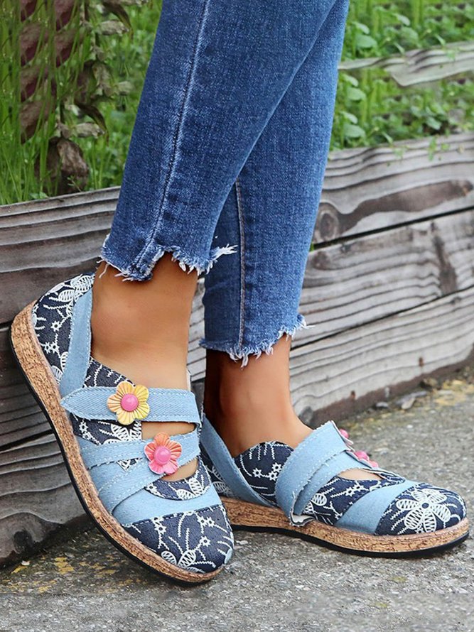 Vintage Contrast Flower Applique Velcro Mary Jane Flat Shoes