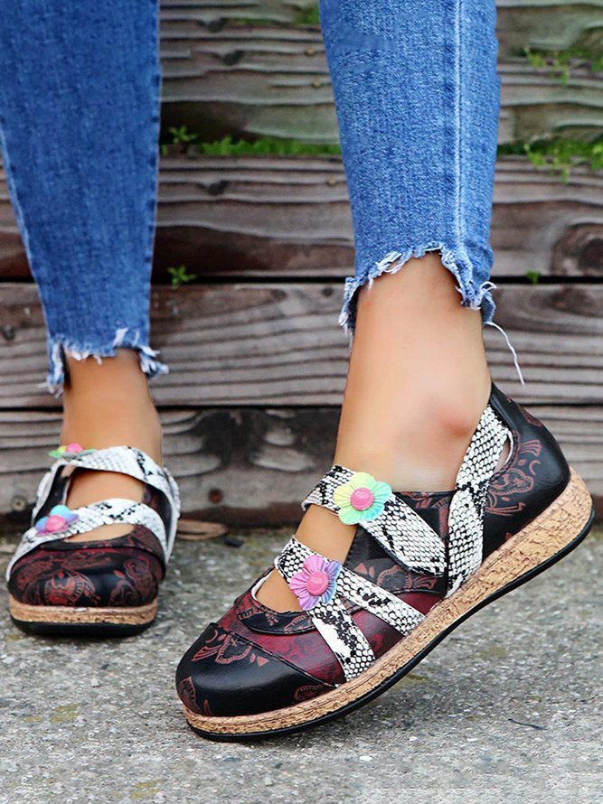 Vintage Contrast Flower Applique Velcro Mary Jane Flat Shoes