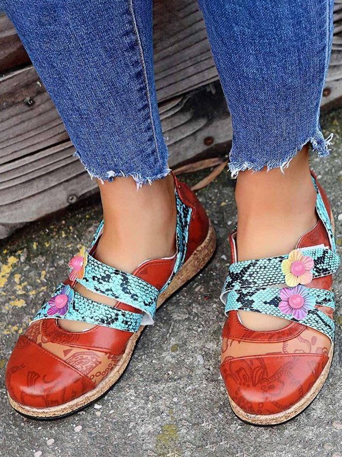 Vintage Contrast Flower Applique Velcro Mary Jane Flat Shoes