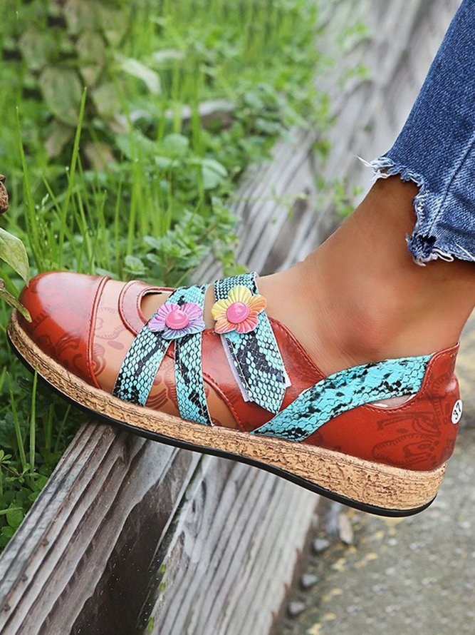 Vintage Contrast Flower Applique Velcro Mary Jane Flat Shoes