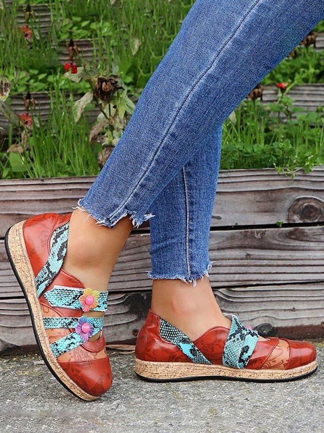 Vintage Contrast Flower Applique Velcro Mary Jane Flat Shoes