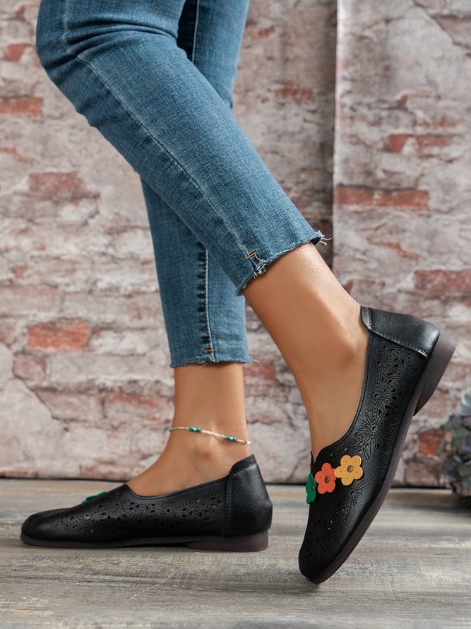 Vintage Applique Hollow out Soft Sole Flats