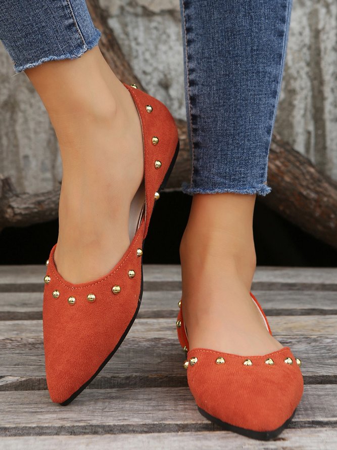 Plus Size Rivet Decor Pointed Toe Faux Suede Flats